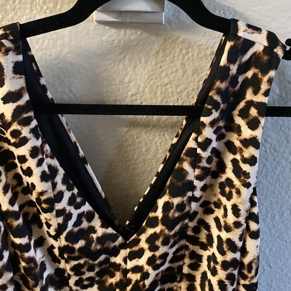 Vince Camuto cheetah print cocktail dress - Picture 3 of 7